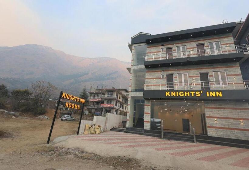 بنسيون Knights  Inn