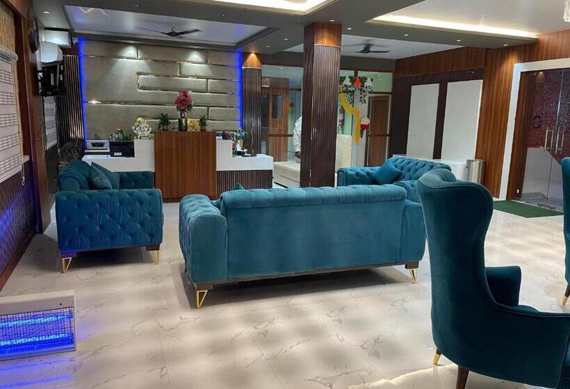 The Skylite Hotel & Banquet