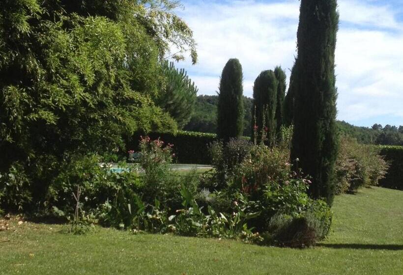 住宿加早餐  La Jauberthie