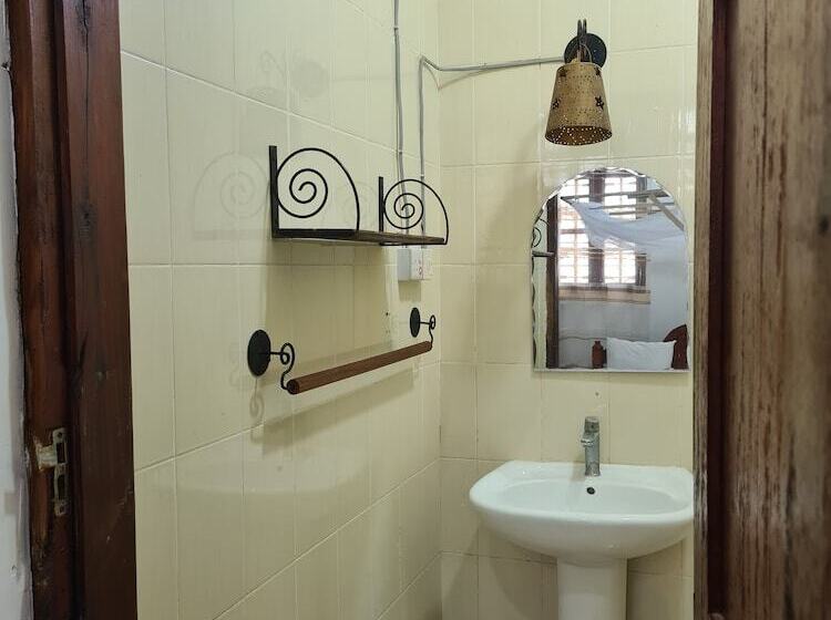 ベッドアンドブレックファースト Sulkhan Serviced Apartment