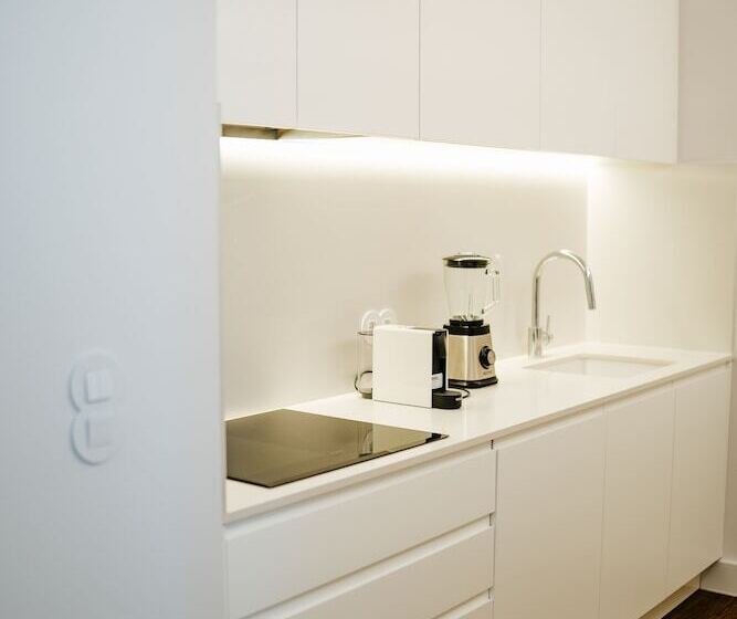 Guerreiro House   Regina Hotel Group