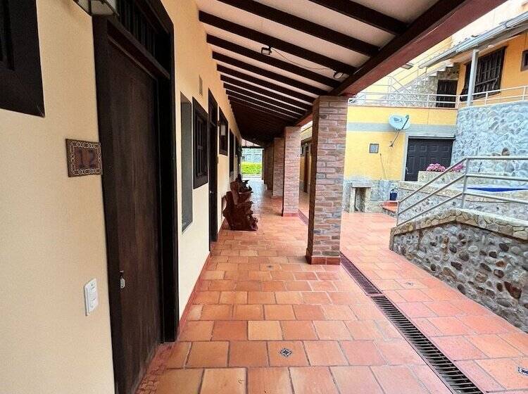 هتل Bora Bora Campestre Los Mangos