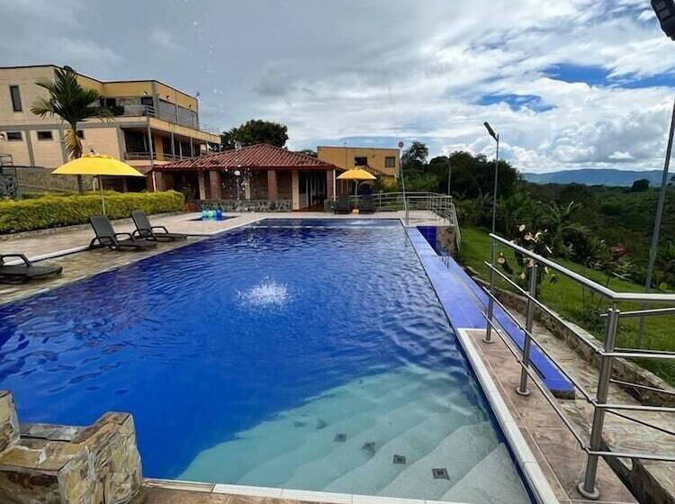 هتل Bora Bora Campestre Los Mangos