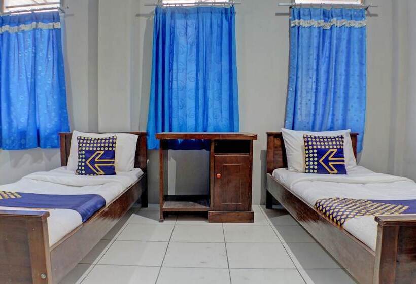 هتل Spot On 92834 Wisma Dira Tiara Syariah