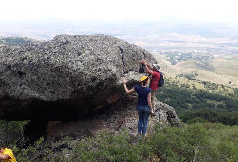 پانسیون Aghveran Eco Guest House