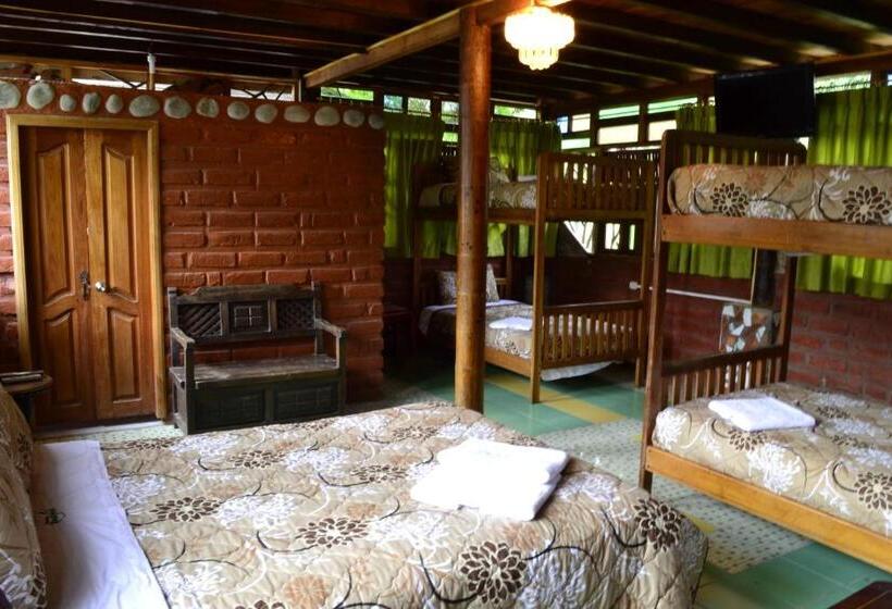 بنسيون Hosteria Kindi Wasi