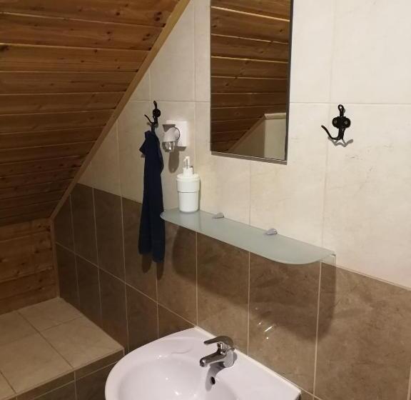 بنسيون Manoka Guest House