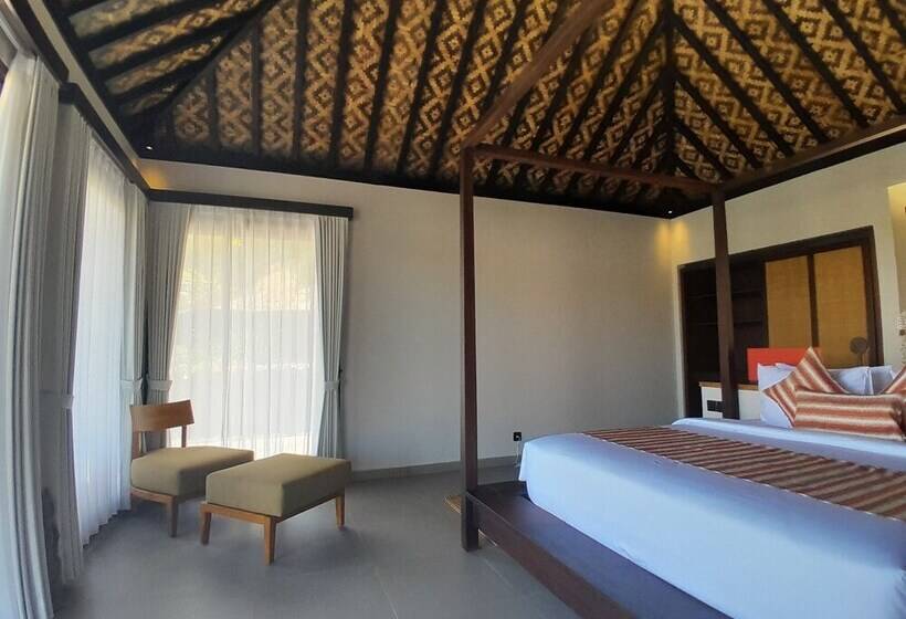 استراحتگاه Menjaga Bay