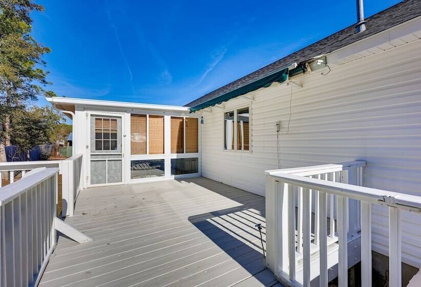 Cape Carteret Home ~ 3 Mi To Crystal Coast Beaches