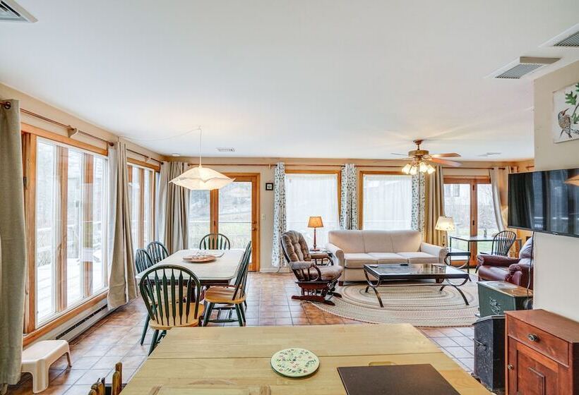 Hawley Home W/ Deck: 4 Mi To Berkshire East Resort