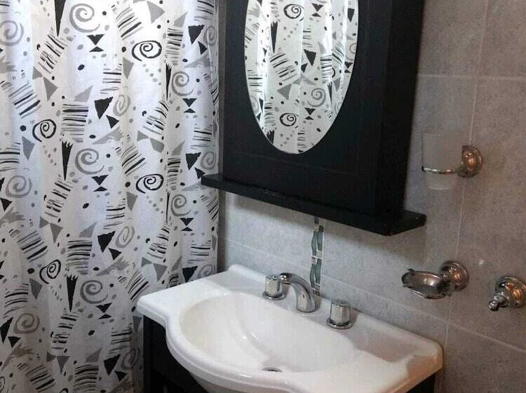 Hostal El Tomolasta