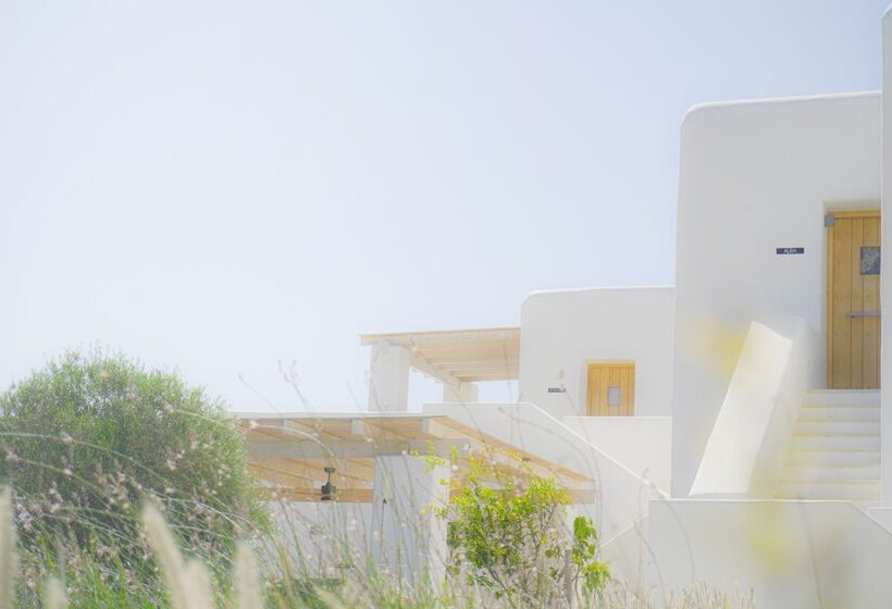 فندق Anapnoe Resort By Paroskite
