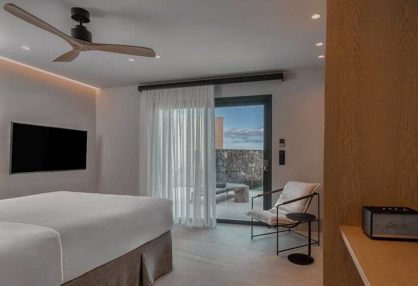 هتل Domes Novos Santorini, Autograph Collection