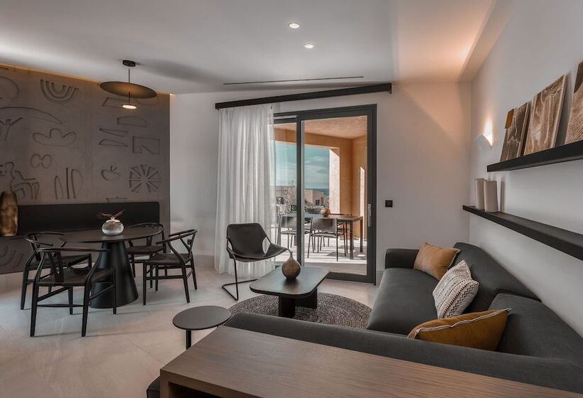 هتل Domes Novos Santorini, Autograph Collection