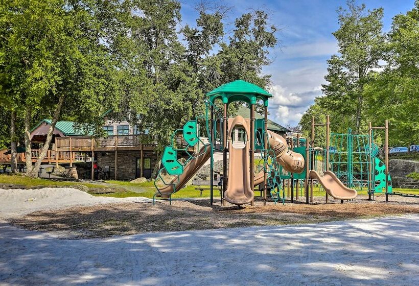 Hike, Swim & Ski: Home W/ Deck In Lackawaxen