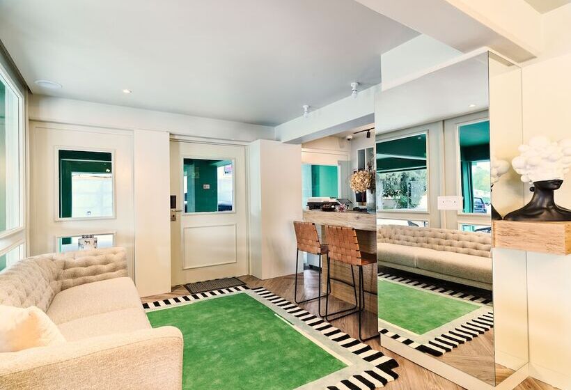 Liv The City Suites