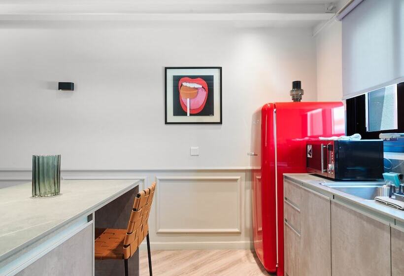 Liv The City Suites