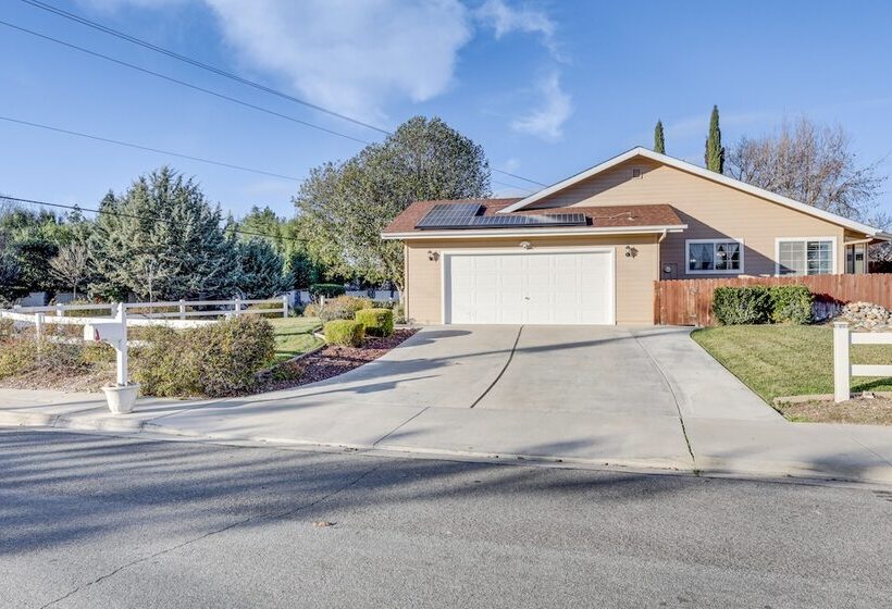 Lovely Templeton Home Near 200 Wineries!