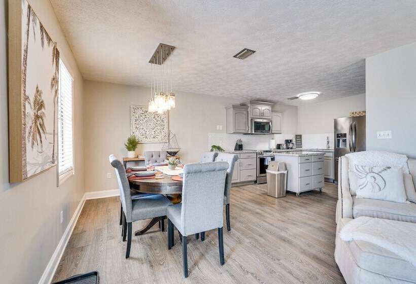 Panama City Beach House W/ Patio, Walk To Ocean