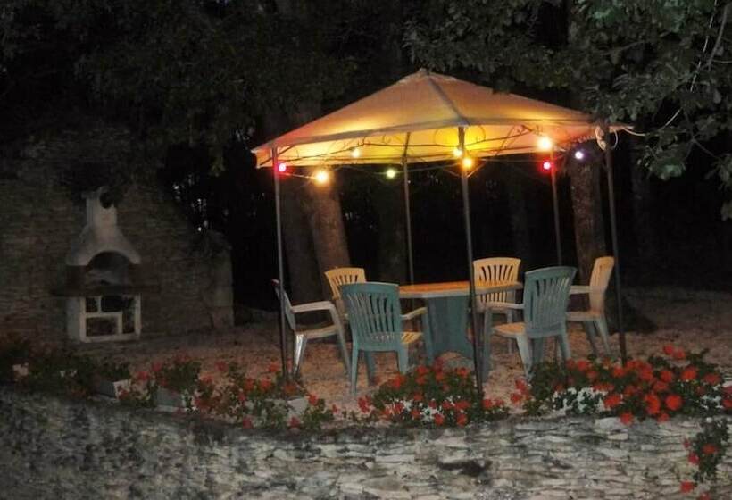 פנסיון Les Feuillantines