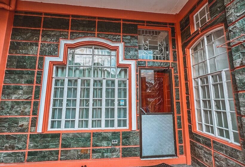 פנסיון Nucasa Transient House In Baguio