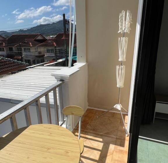 펜션 Petunya Phuket