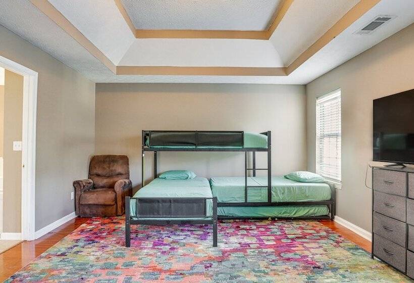 Pet Friendly Georgia Escape W/ Deck, Grill & Yard!