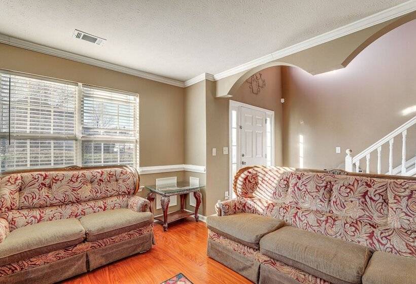 Pet Friendly Georgia Escape W/ Deck, Grill & Yard!