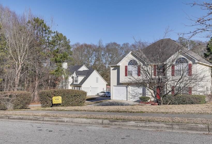 Pet Friendly Georgia Escape W/ Deck, Grill & Yard!