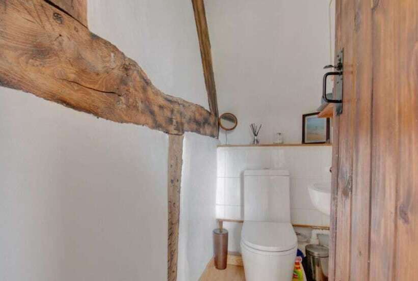 住所  Beautiful 3 Bed House In The Hamlet Of Ham Green