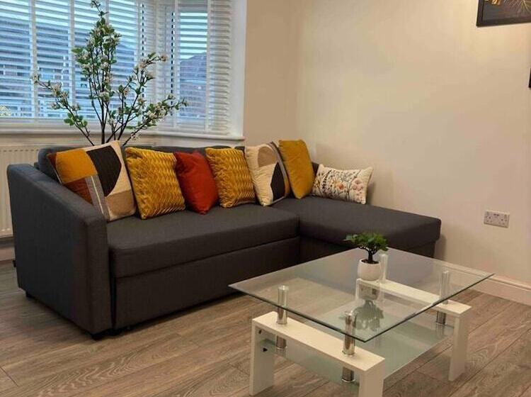 レジデンス Ldeal Home For Large Groups,families & Contractors