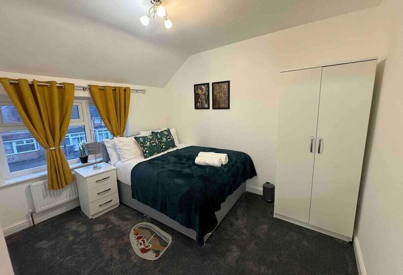 דירת נופש Ldeal Home For Large Groups,families & Contractors