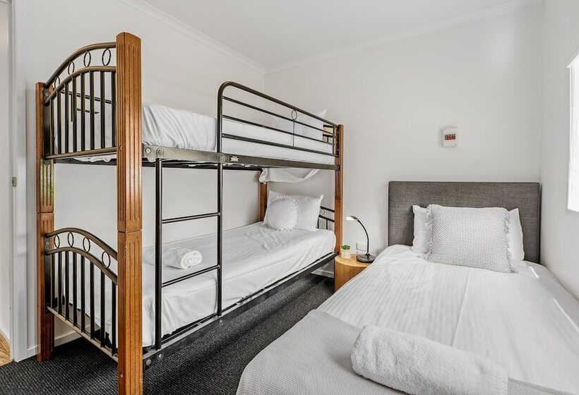 Курорт Big4 Tasman Holiday Parks   Tathra Beach