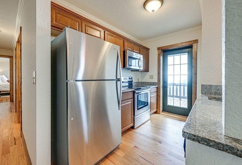 Sapphire Mountaintop Cabin W/ Views & 2 Decks