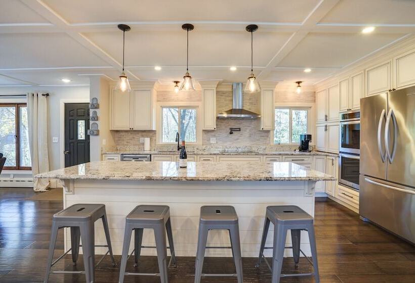 Spacious Stillwater Home W/ Fire Pit & Game Room!