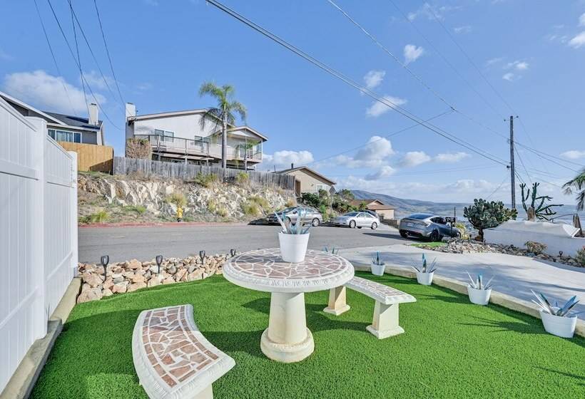 Spring Valley  Sky House  W/ Patios & Epic Views!
