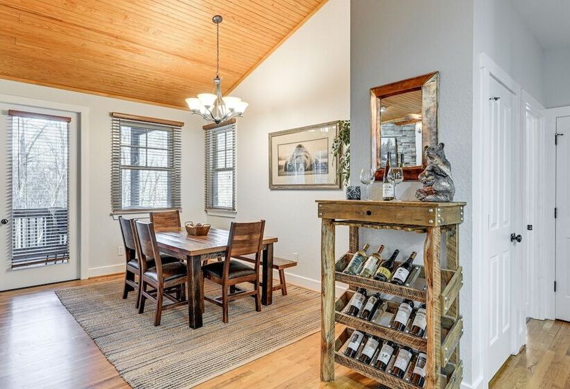 Tuckasegee Cabin ~ 3 Mi To Bear Lake!