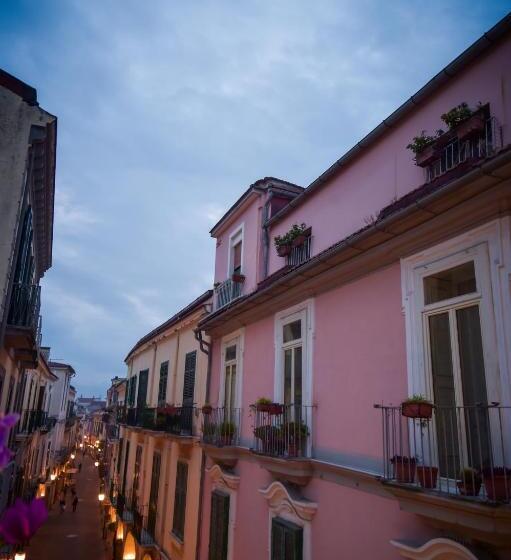 مبيت وإفطار Palazzo Liguori