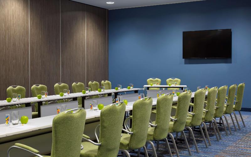 هتل Park Inn By Radisson Riga Valdemara