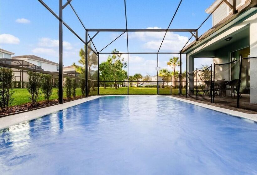 5 Bed Bliss At Solterra By Shine Villas 121