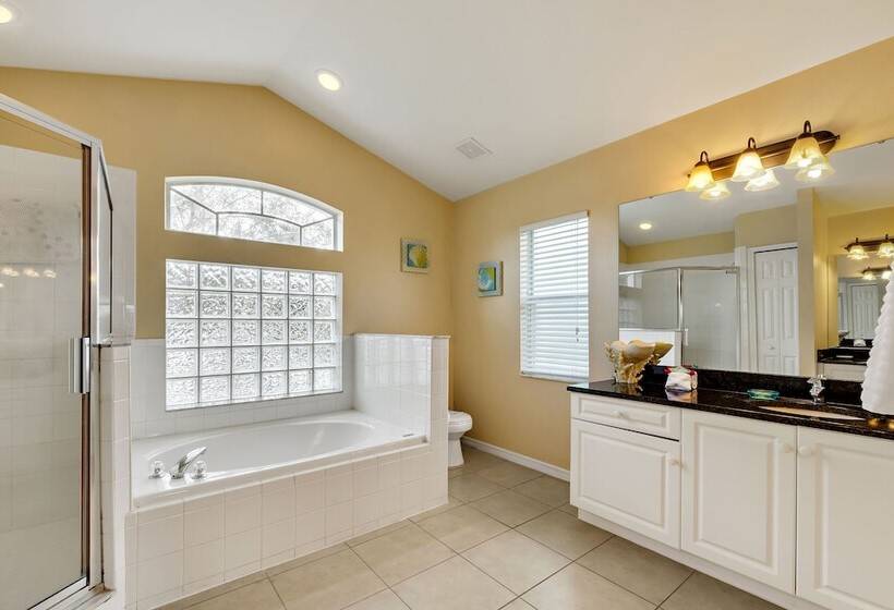 5 Bed Large Pool And Games Room #801