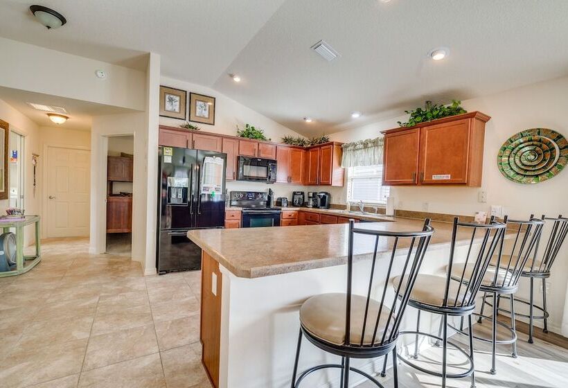 Screened Lanai & Grill: Home In The Villages