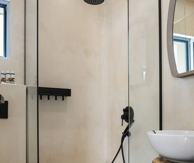 تختخواب و صبحانه Tellion Suites