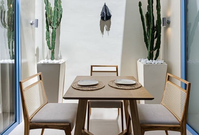 تختخواب و صبحانه Tellion Suites