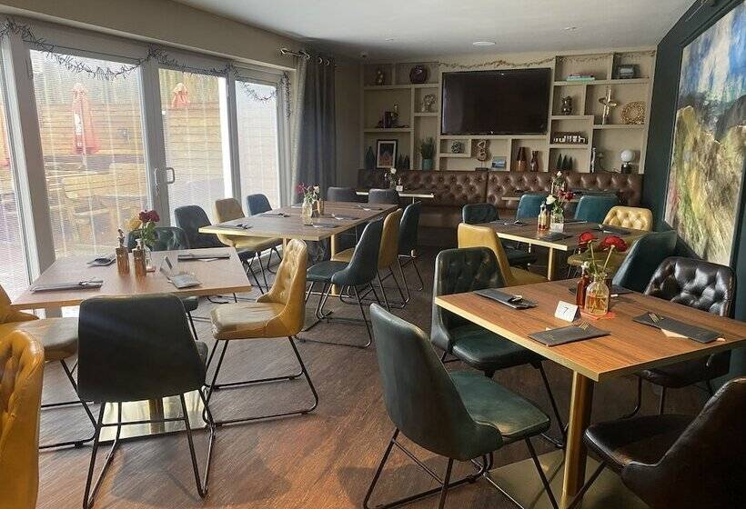 مبيت وإفطار The Butchers Arms   Grill Pub And Accommodation