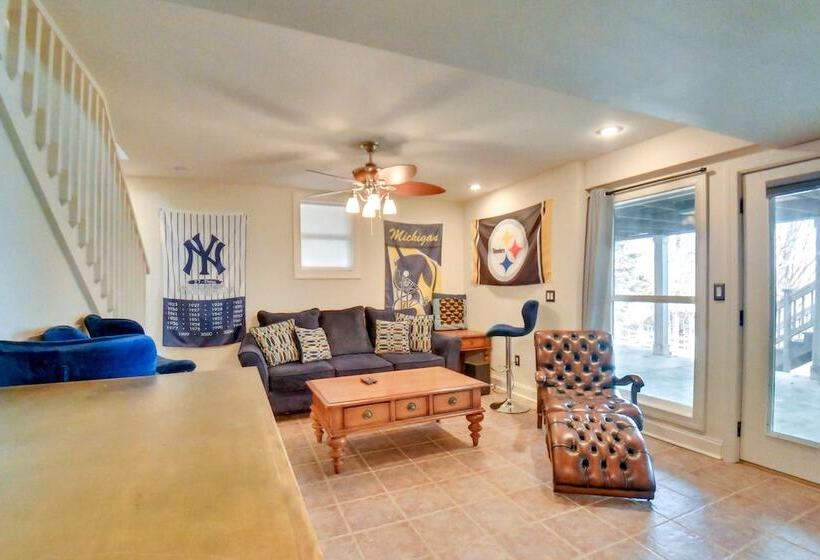 Buckhead Home W/ On Site Lake Oconee Access!