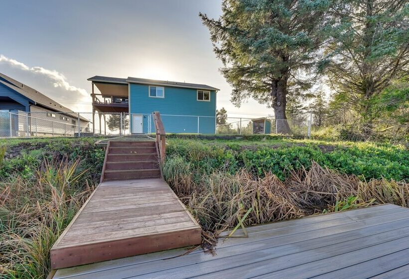 Canal Front Home In Ocean Shores W/ Dock & Views!