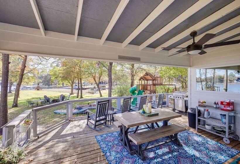 Private Dock: Charming Cedar Creek Retreat!