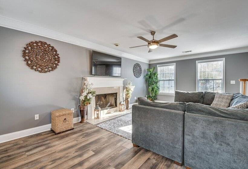 Cozy Georgia Retreat W/ Patio, Grill & Pool Access