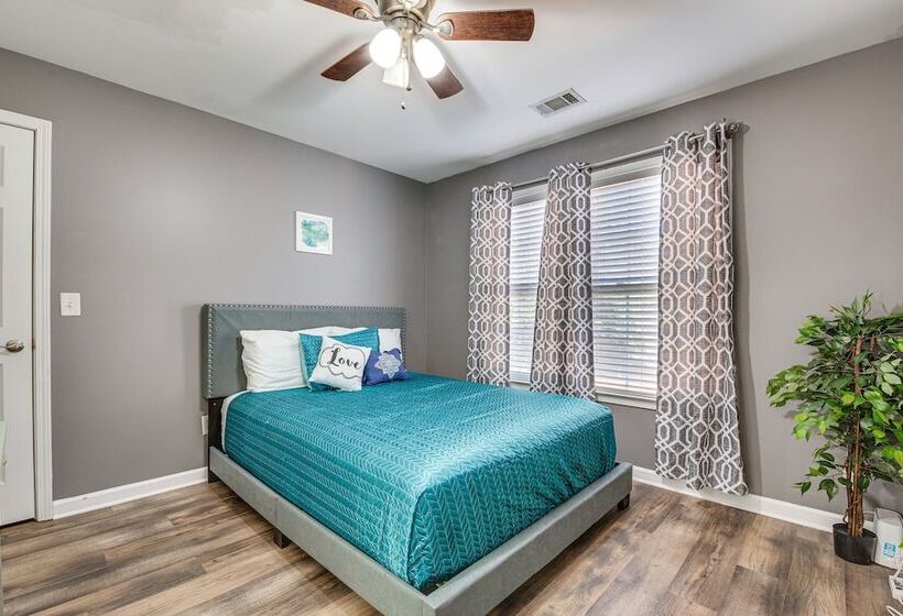 Cozy Georgia Retreat W/ Patio, Grill & Pool Access